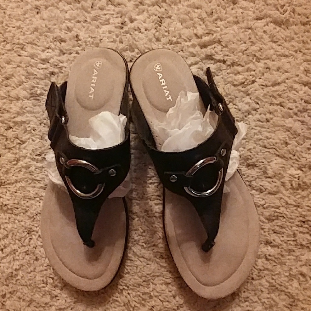 Like New! Ariat Black Sandals