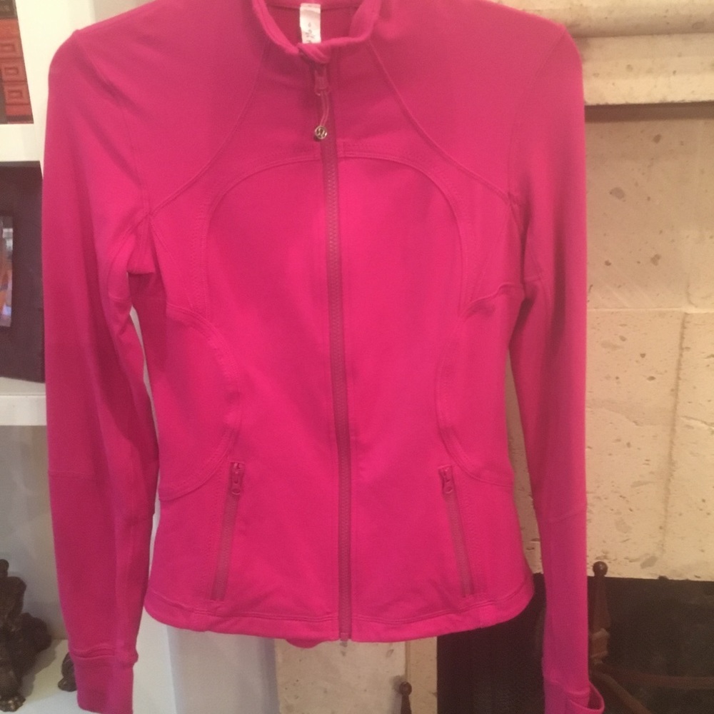 Lululemon Define Jacket- fuchsia- size 6