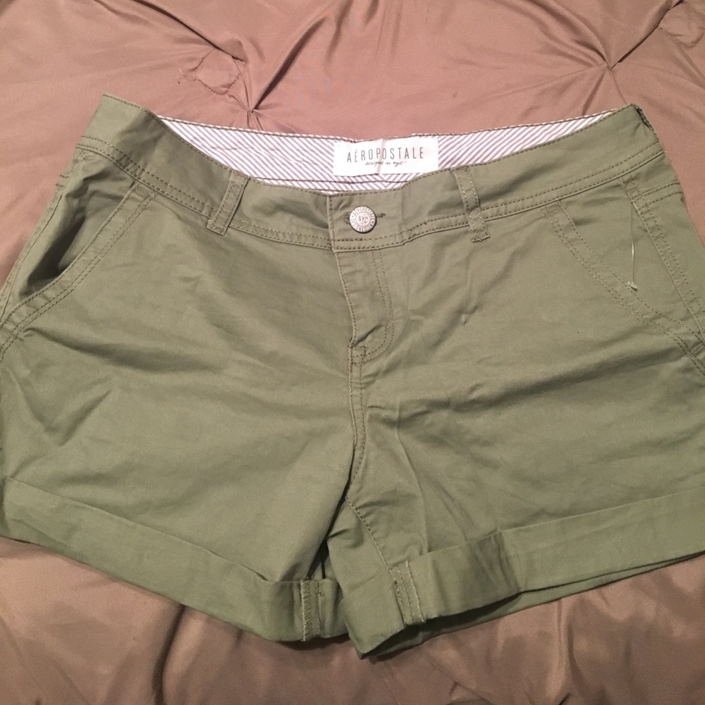 Aeropostale green shorts 💚