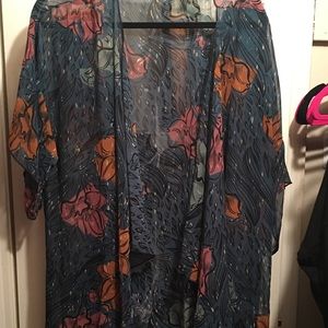 LuLaRoe Monroe Shawl/Layering Piece (Large)