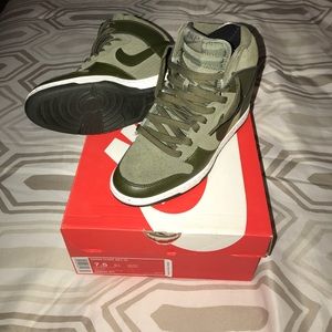 Green Women’s NIKE Dunk Sky Hi