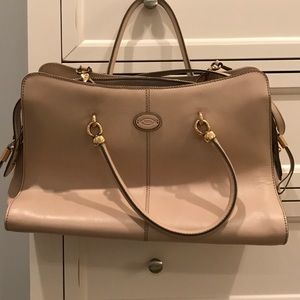 Tod’s satchel bag.
