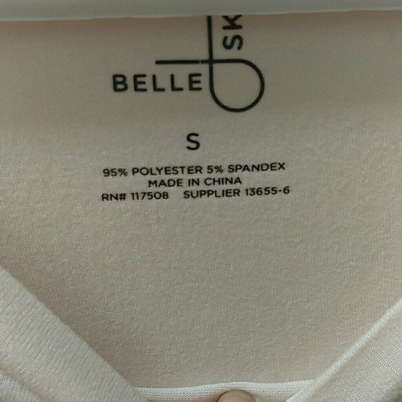 Cold shoulder Shirt - Picture 3 of 3