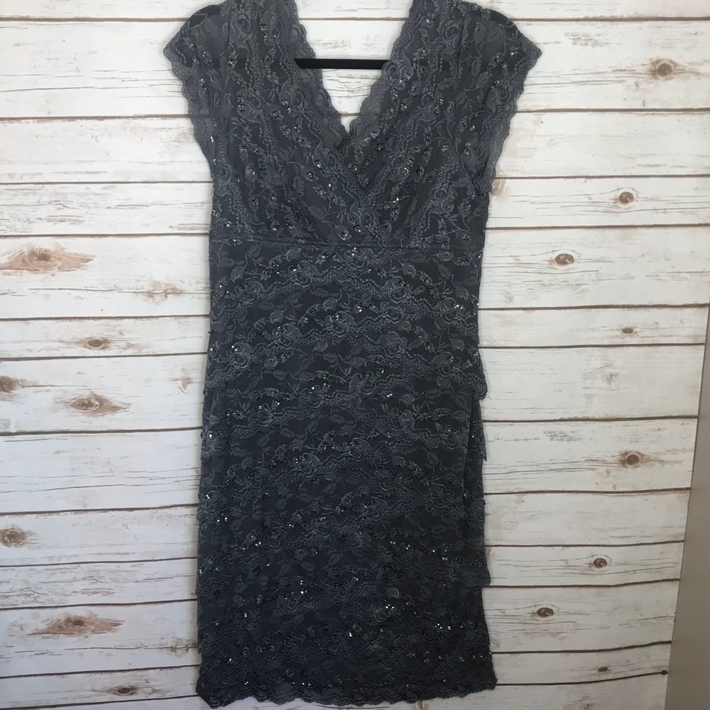Gently Worn Cache Sz 14 Cocktail Holliday Dress