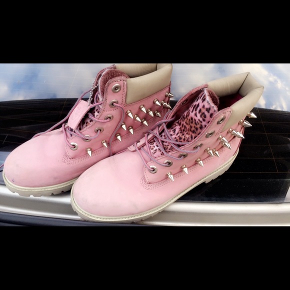 Pink custom Timberlands W/Spike - Picture 1 of 2