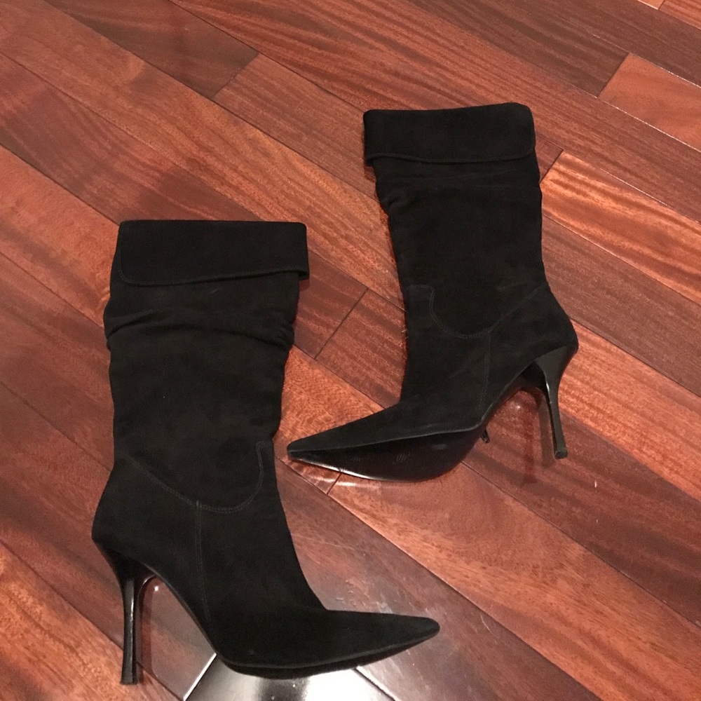 Black Suede Booties🖤🖤
