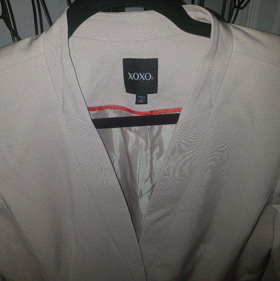 Xoxo structured blazer - Picture 3 of 7