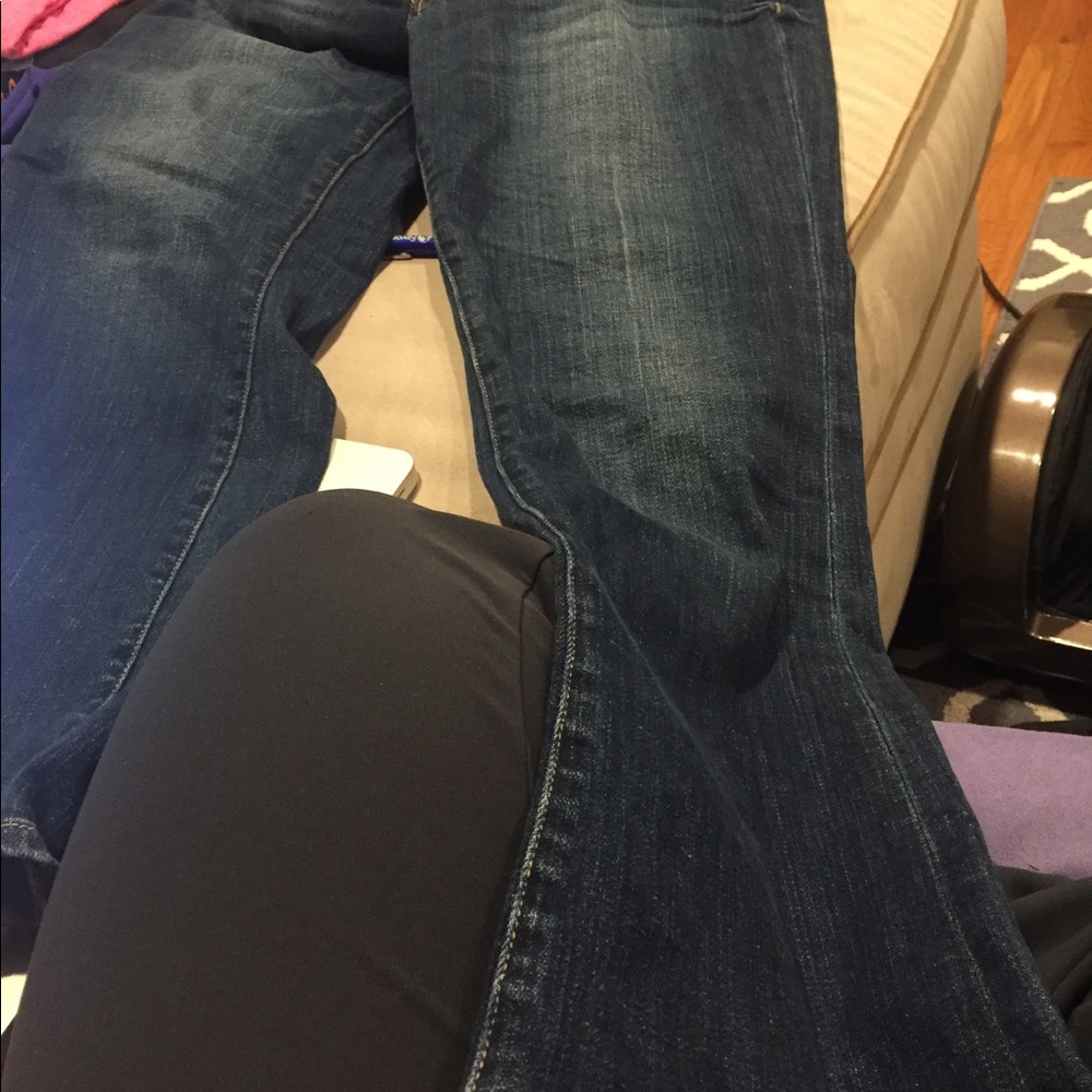 Lucky Brand Bootcut- slight flare jeans!