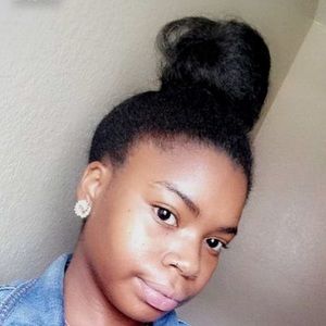 Meet your Posher, Jasmine