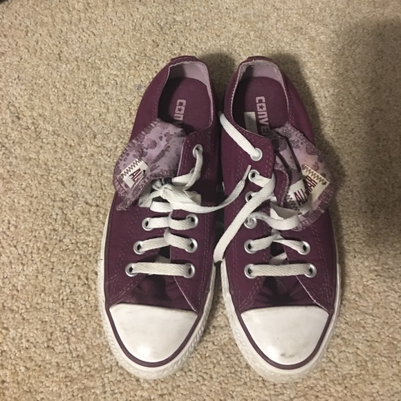 Converse Shoes - Maroon Converse