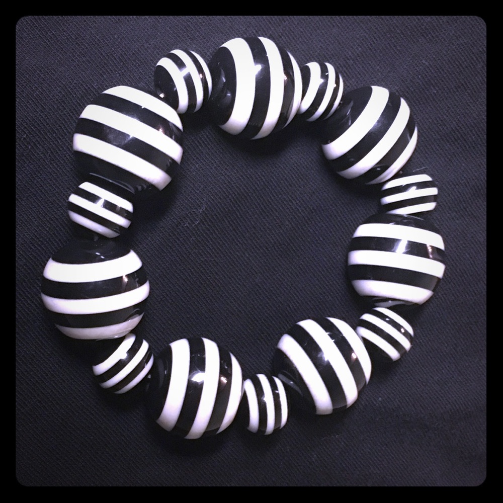 🖤Black and white striped large bead bracelet🖤