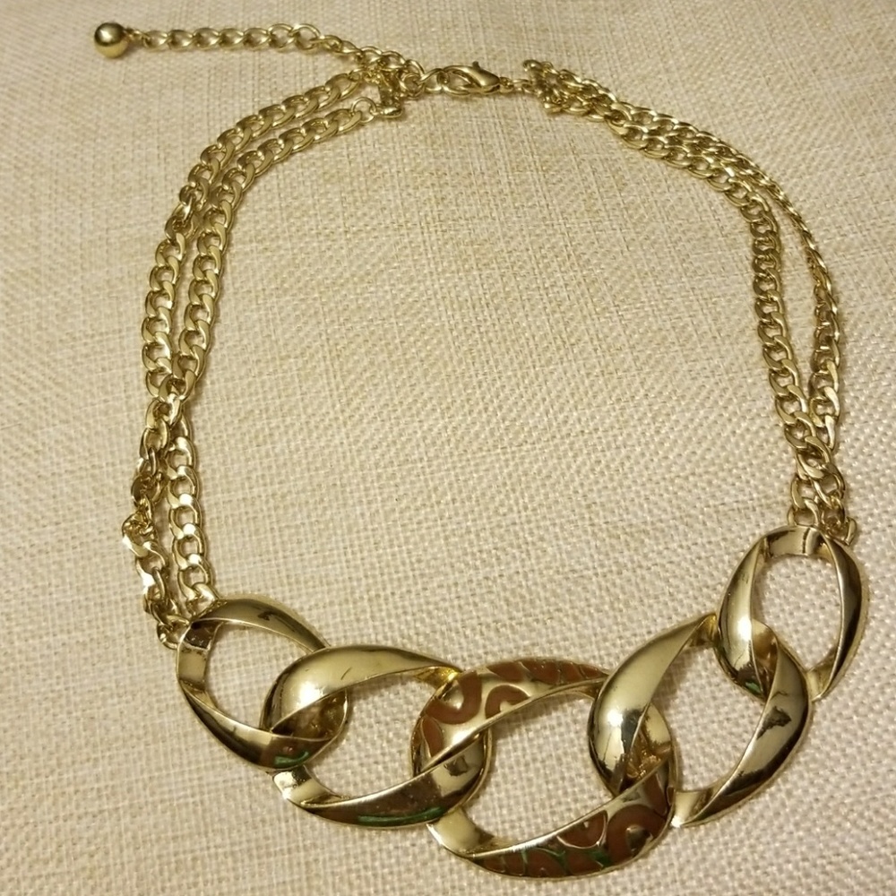 Necklace vintage