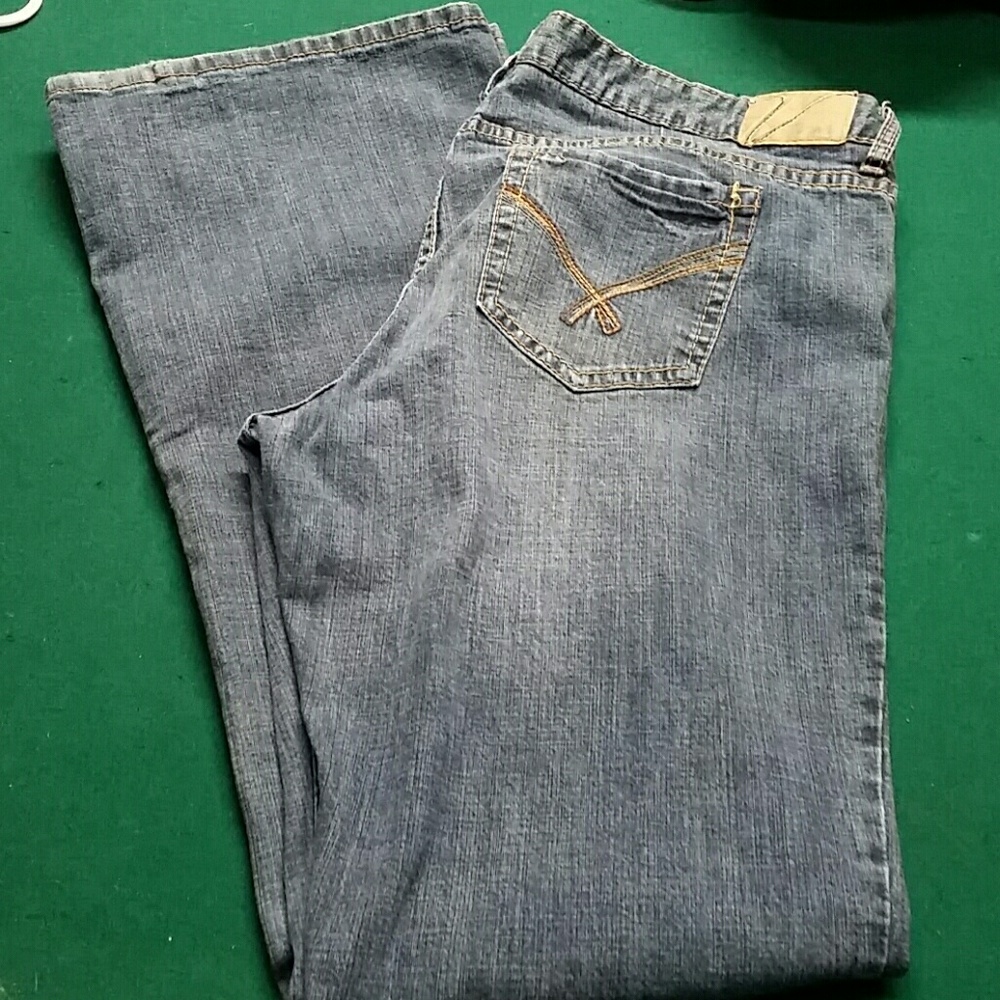 Women's vanity jeans sz 33x35