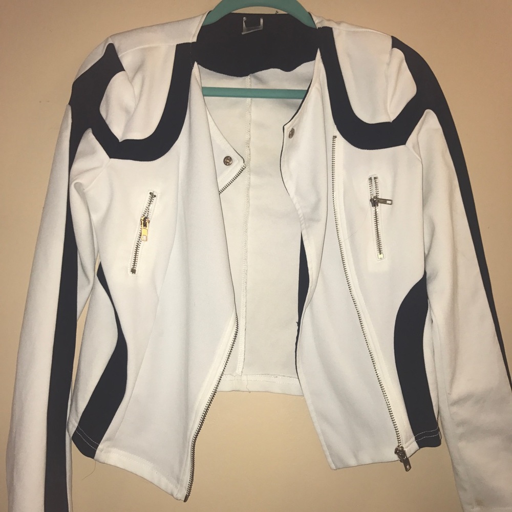 Windsor jacket✨ NO SHIPPING FEE