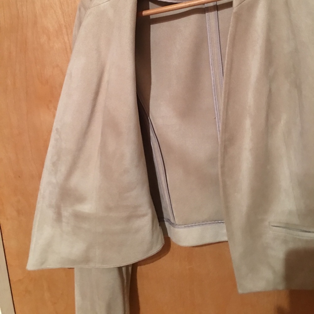 Cropped Suit Jacket - image 8