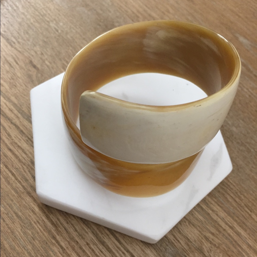 BCBG horn bracelet