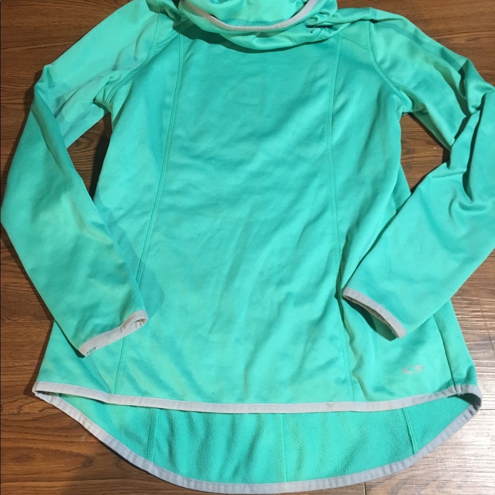 Active wear pullover