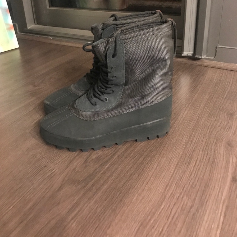 Yeezy 950