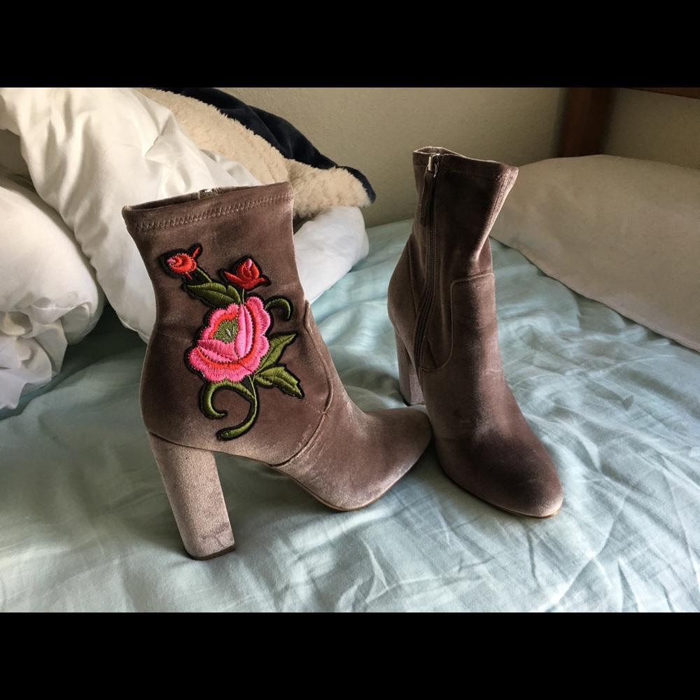 steve madden velvet with rose booties