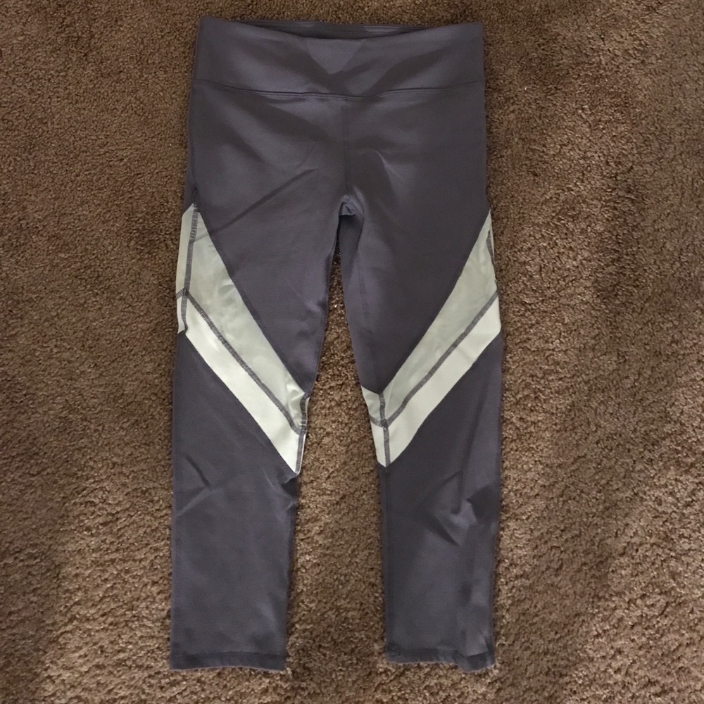 Fabletics Crop Leggings