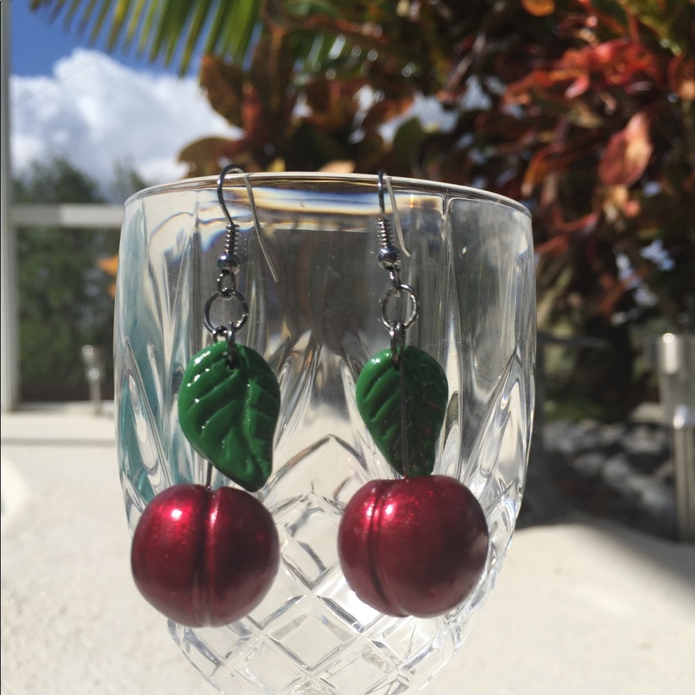 🍒Cherry Earrings 🍒