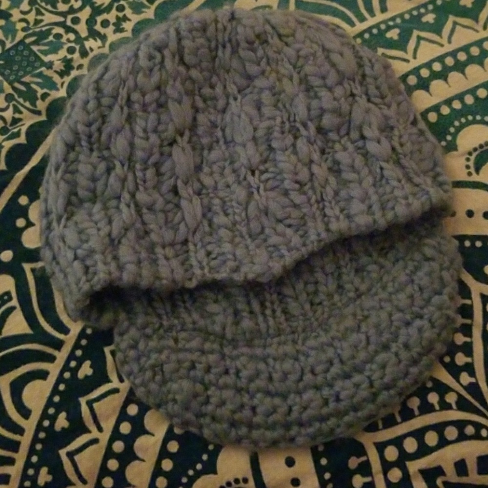 Roxy knit hat - Picture 3 of 3