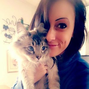 Meet your Posher, Alixandria