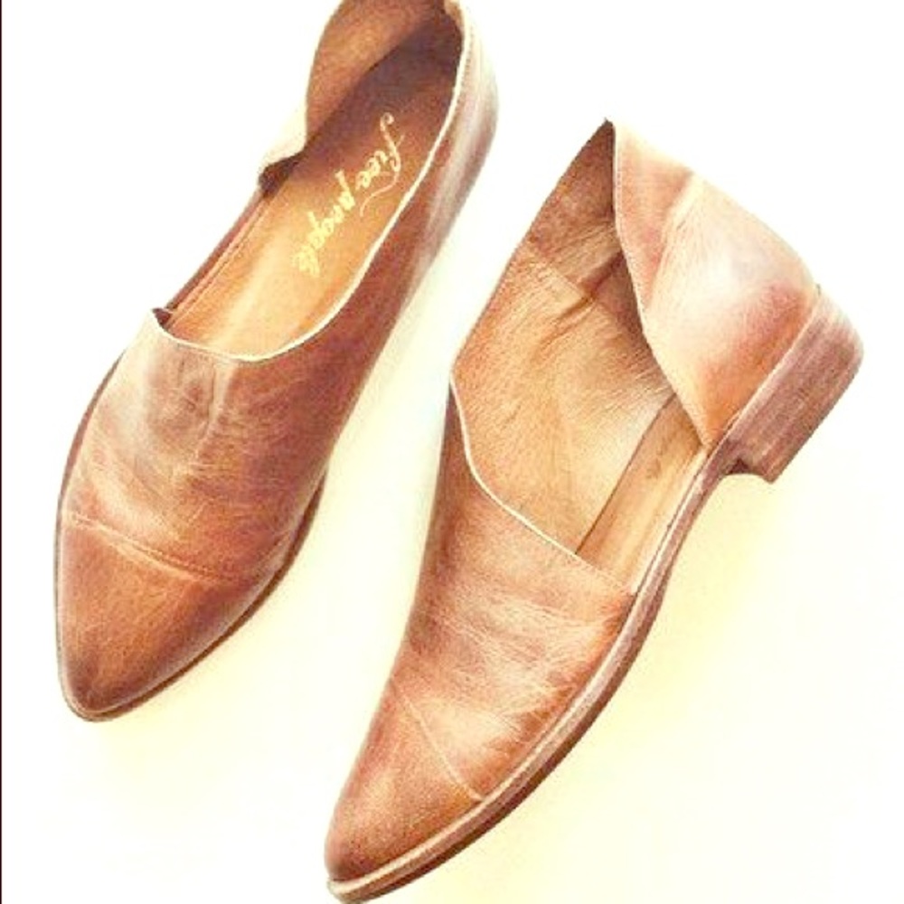 Free People Royale Flat (Brown) size 37 BRAND NEW
