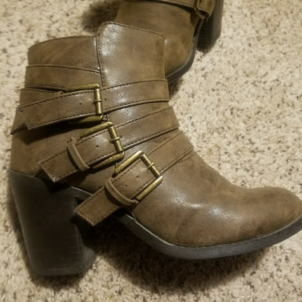 Twisted Booties Jasmine