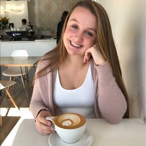 Meet your Posher, Mackenzie