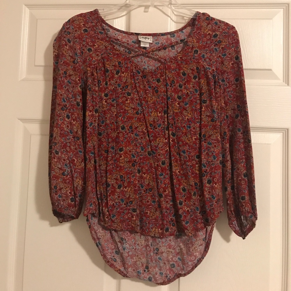Daytrip 3/4 sleeve fun Fall top
