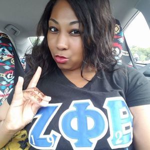 Meet your Posher, Olivia