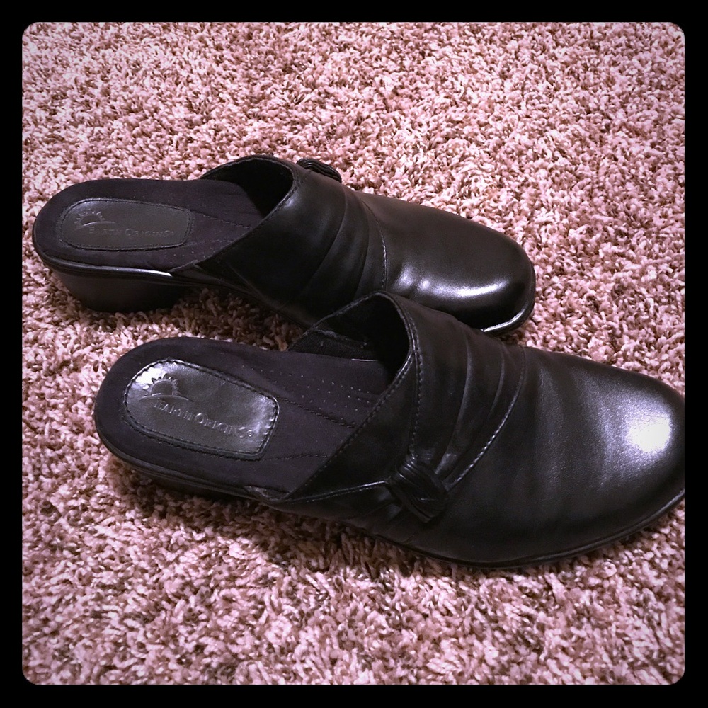 Women's Earth Origins, Addison Slip-on Clogs