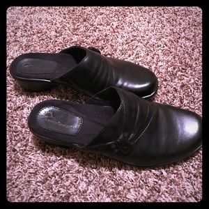 Women's Earth Origins, Addison Slip-on Clogs