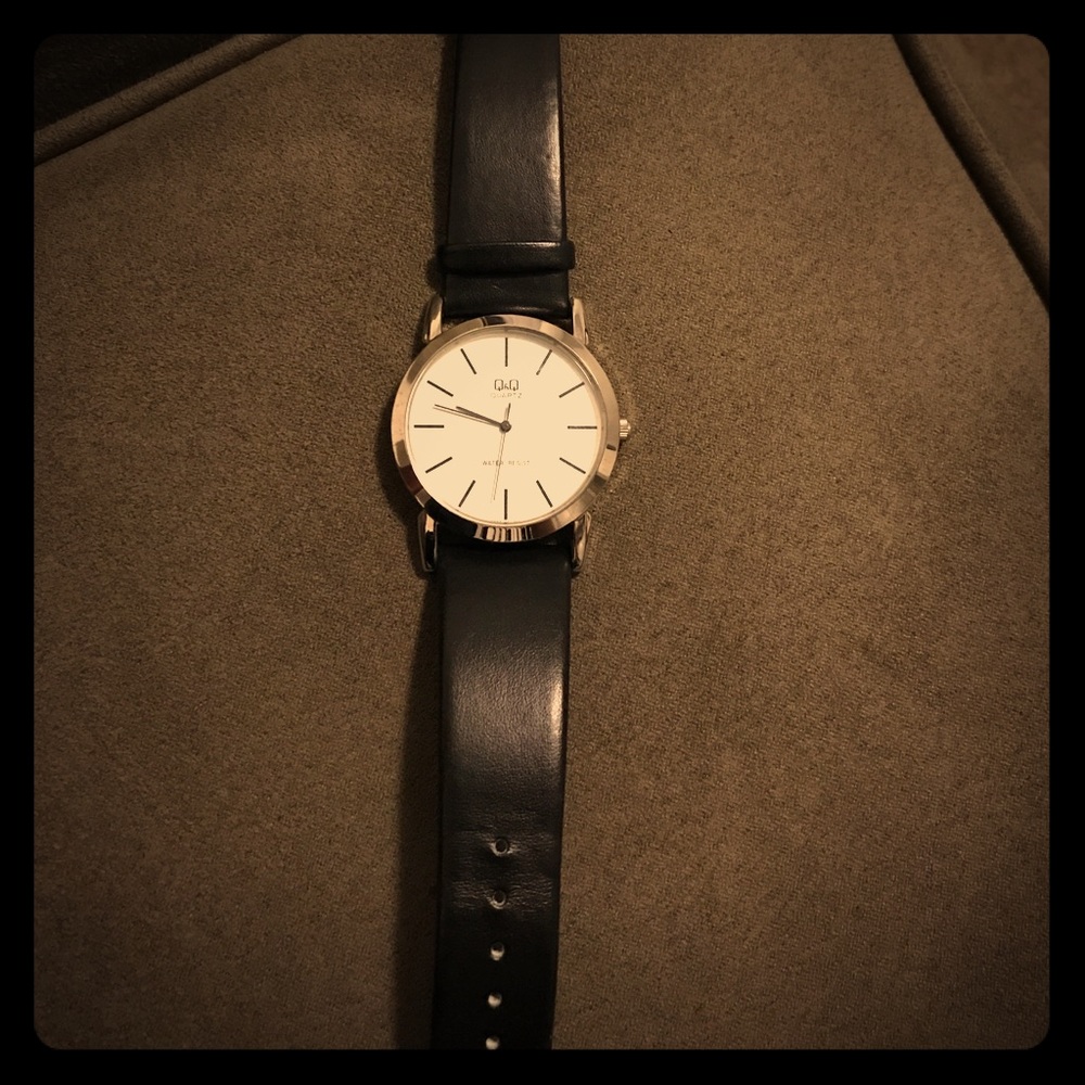 Stainless steel water resistant watch