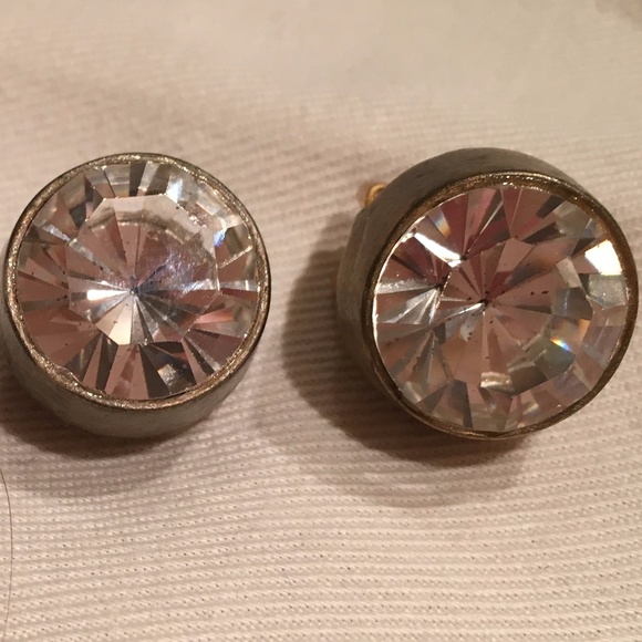 Clip On Earrings - Picture 1 of 4