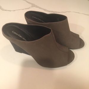 Calvin Klein mules