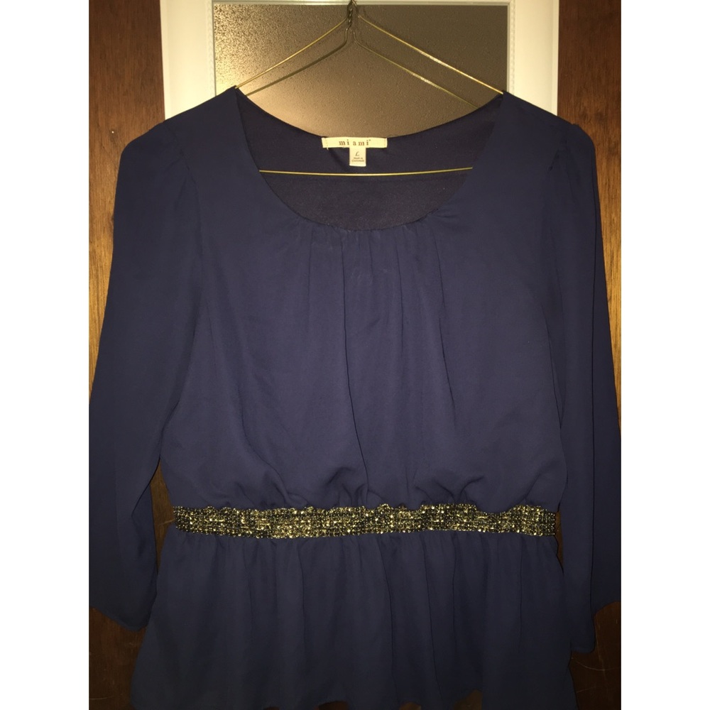 Super cute top💙💙