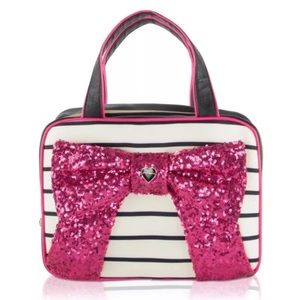 Betsey Johnson Weekender Makeup Case Fuchsia Bow