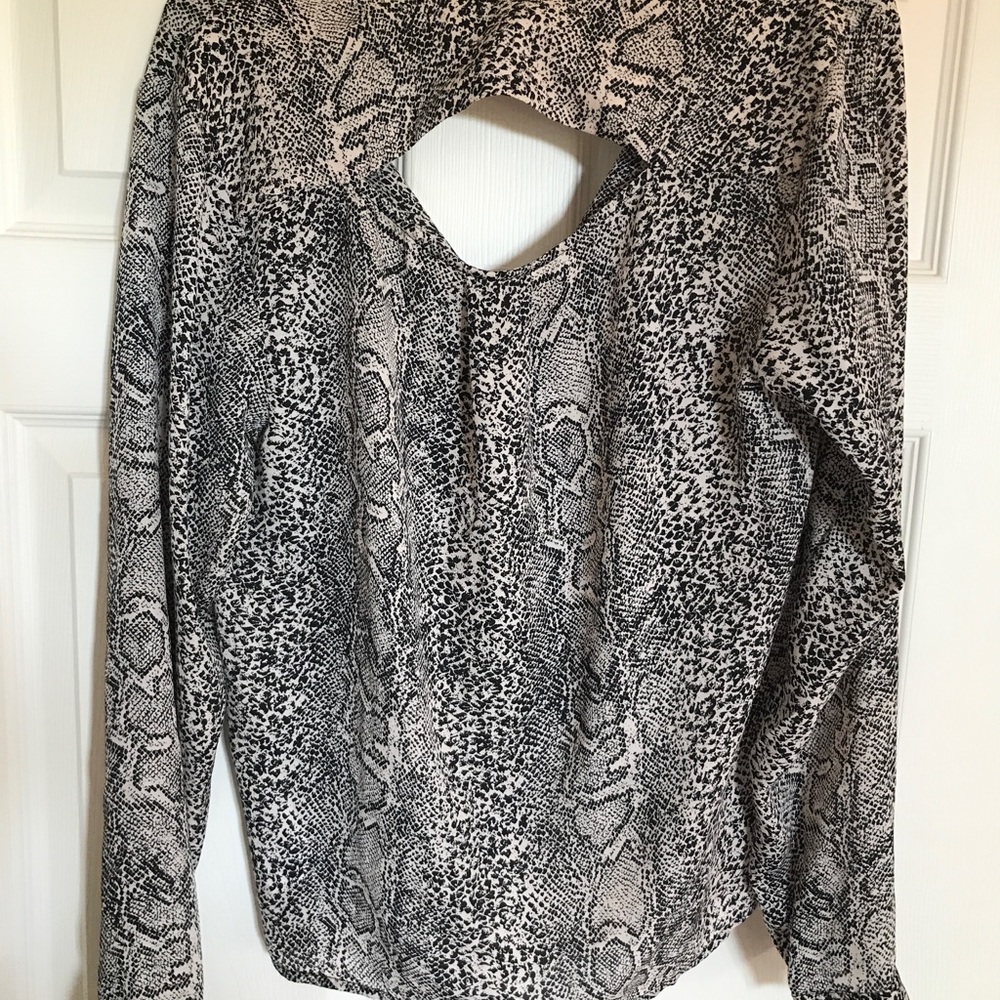 Guess shirt