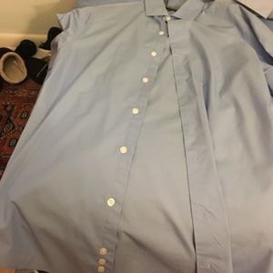 Kenneth Cole’s slim fit dress Shirt
