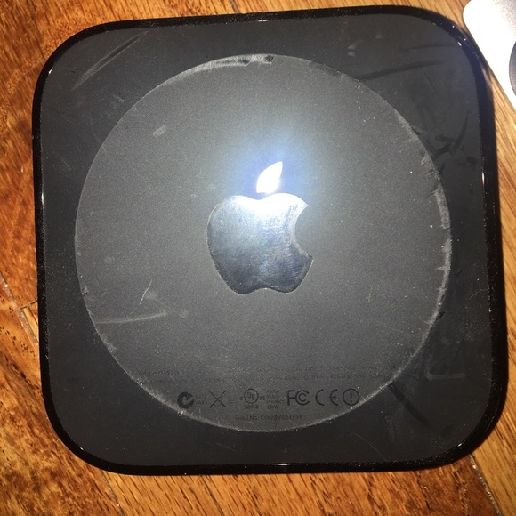 Apple TV 3rd generation - Picture 2 of 2