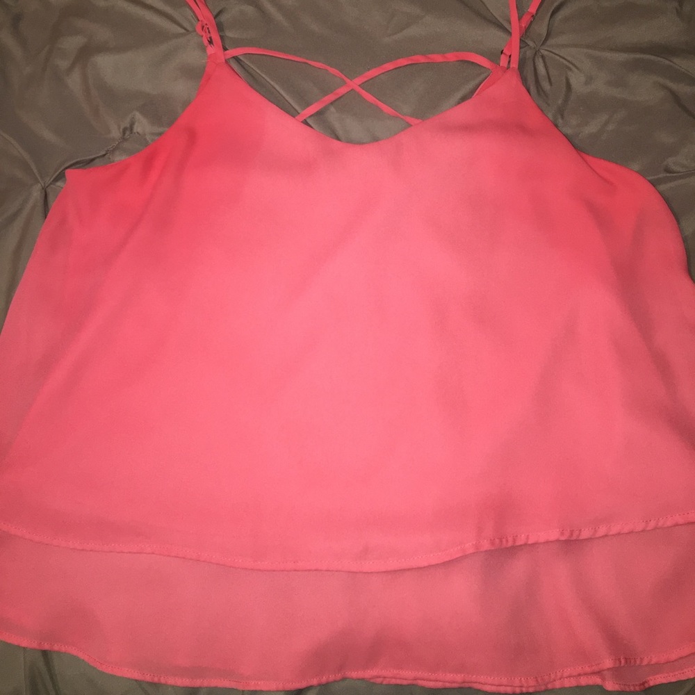 Beautiful pink sleeveless top!