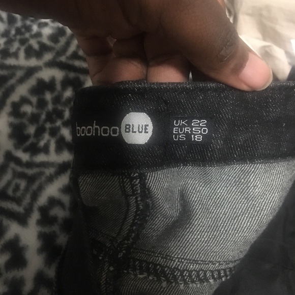 Jeans - Picture 3 of 3