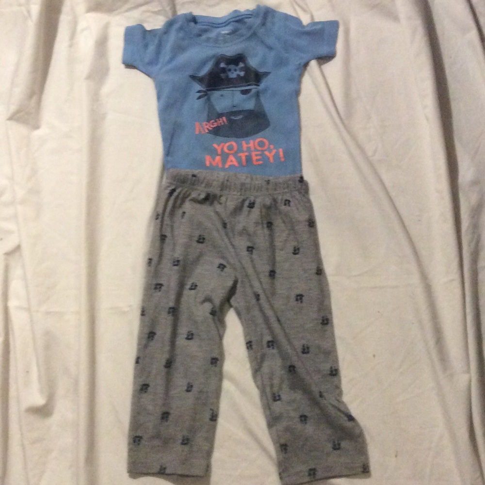 Boys 2 piece pajamas set