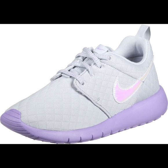 nike violet rubber shoes