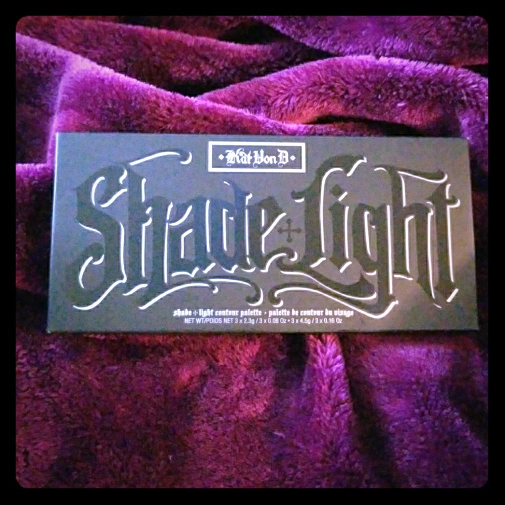 Kat Von D - Shade and Light Contour Palette (New)
