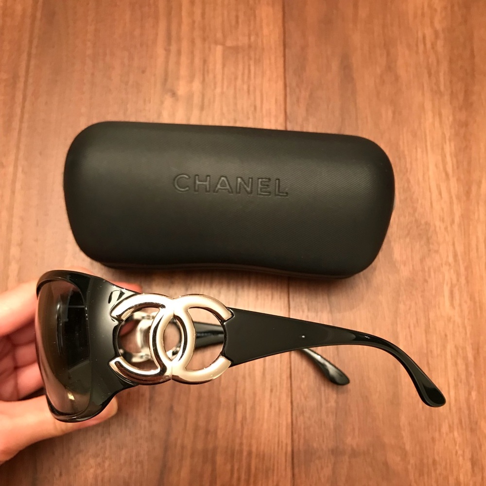 Classic Chanel CC Sunglasses - Authentic