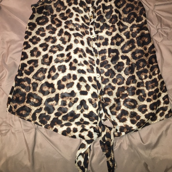 Two mesh short sleeve tops - Picture 2 of 4