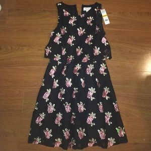 Elle black and pink dress